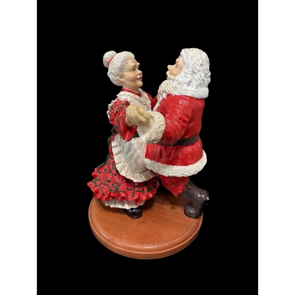 Vtg Santa & Mrs Claus Dancing Cedar Creek Collection Kirklands 1990s Christmas